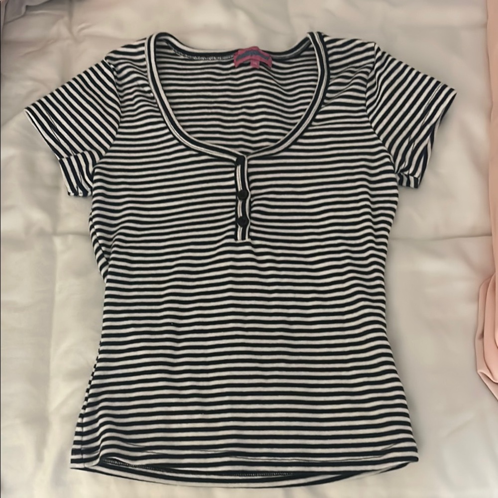 Edikted Monochrome Striped Short Sleeve Tee NAVY AND WHITE